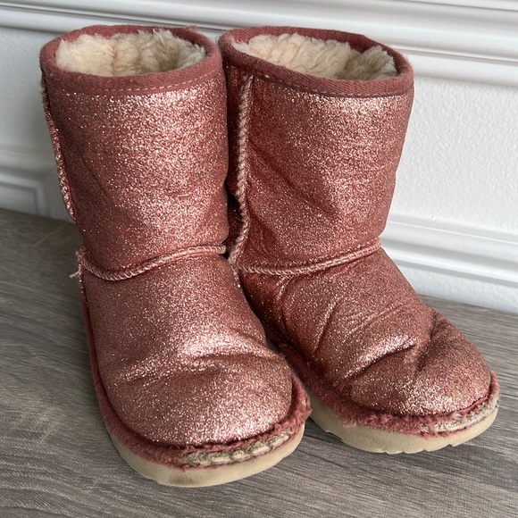 ✨ Authentic Toddler Girl’s UGG Boots - Size 9 (Toddler) Pink Glitter ✨ - Picture 5 of 5